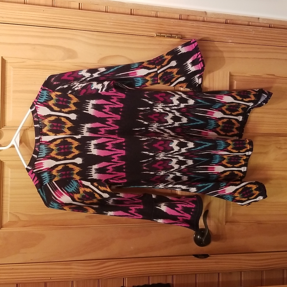 Win Win Flare Bottom Tunic Size S-M. - Picture 2 of 8